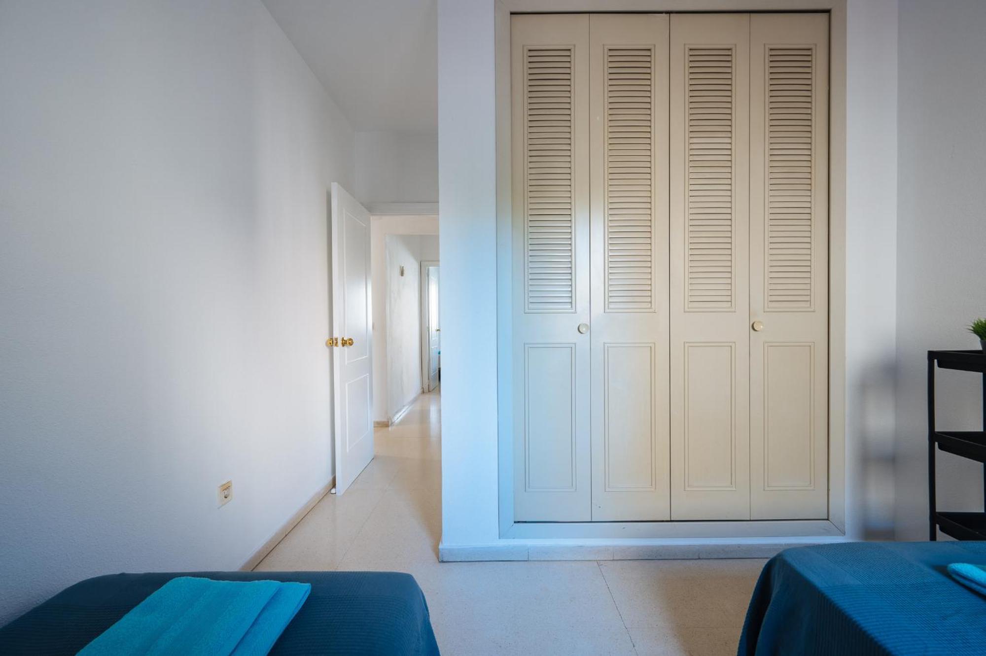 Piso Familiar Virgen Del Rocio Apartment Seville Exterior photo