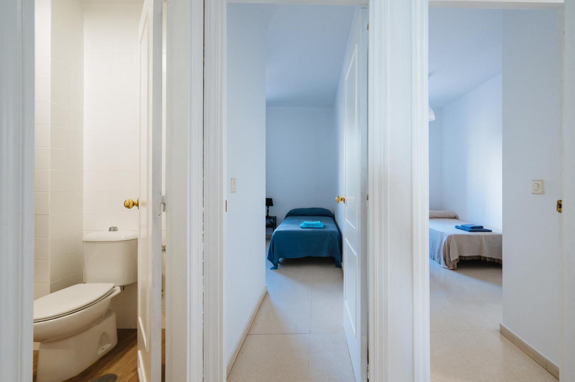 Piso Familiar Virgen Del Rocio Apartment Seville Exterior photo